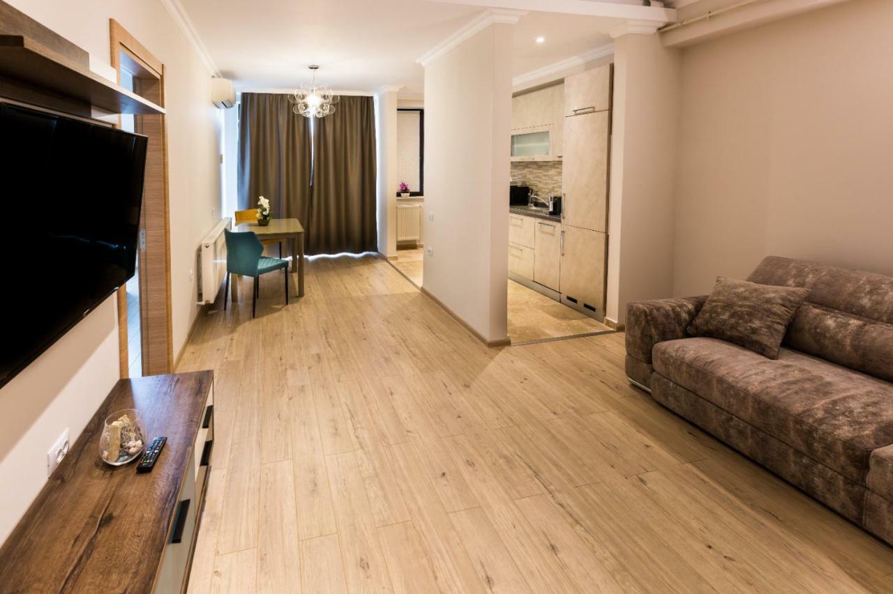 Rose Luxury Apartment Mamaia Exteriör bild